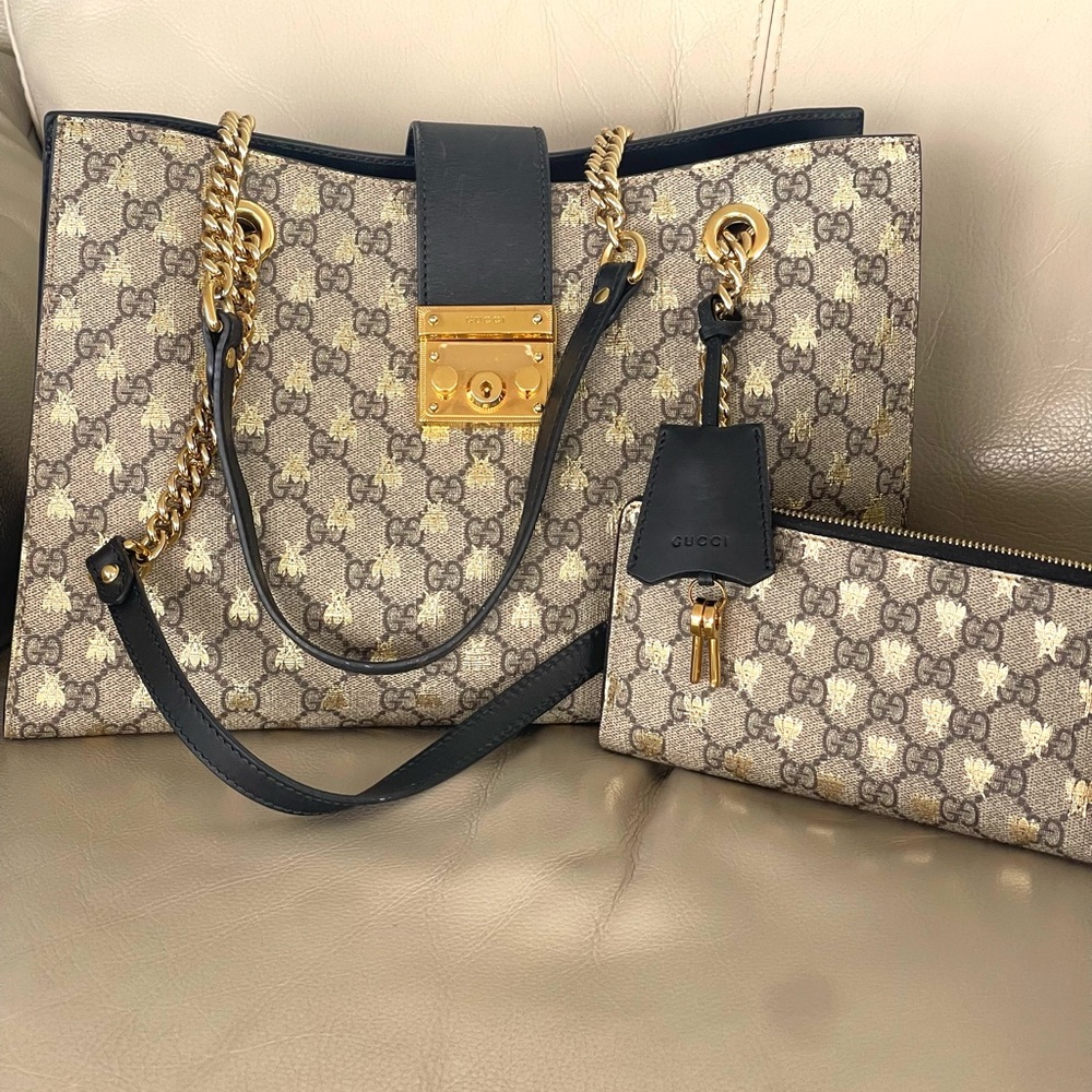 Gucci padlock chain- Gold Bee collection- Handbag and wallet set